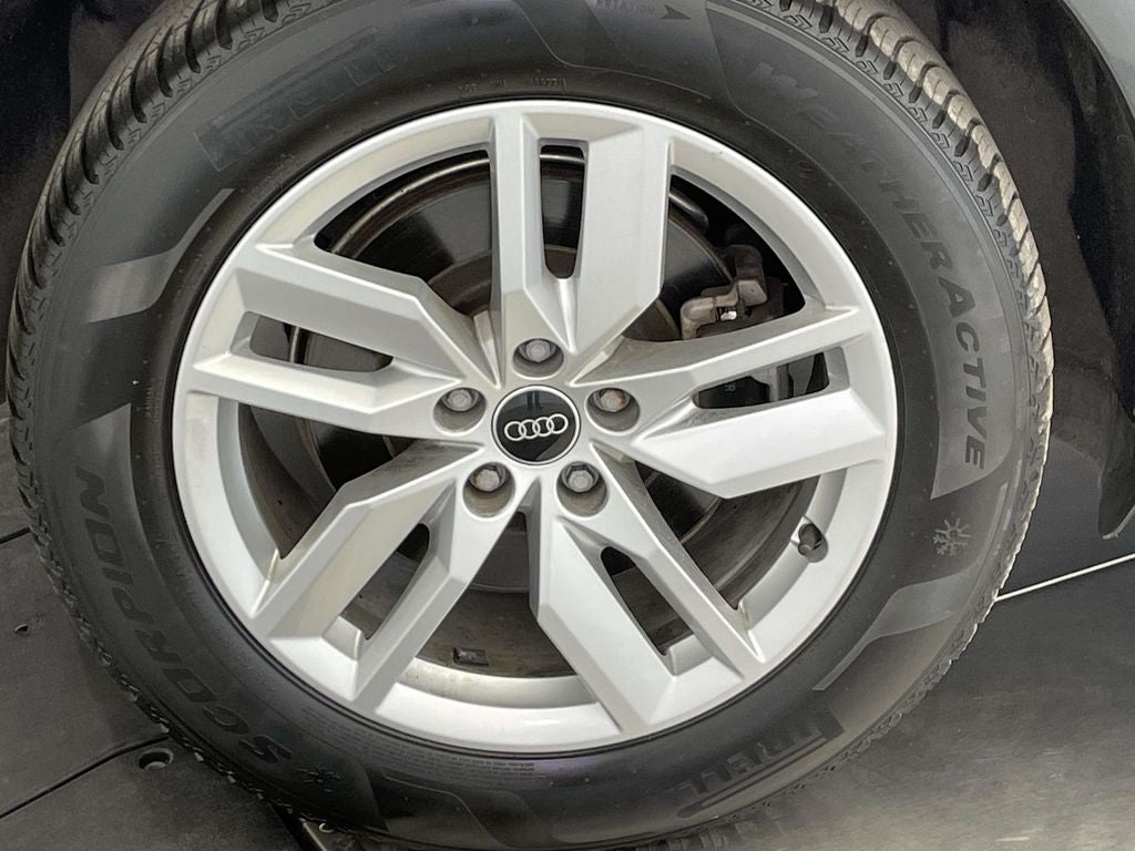 2023 Audi Q5 45 S line Premium quattro
