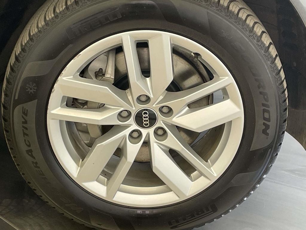2023 Audi Q5 45 S line Premium quattro