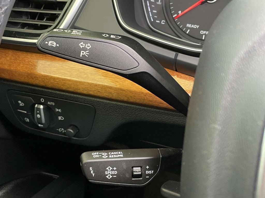 2023 Audi Q5 45 S line Premium quattro