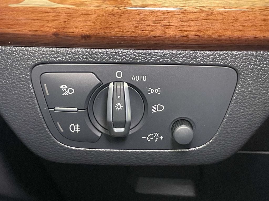 2023 Audi Q5 45 S line Premium quattro