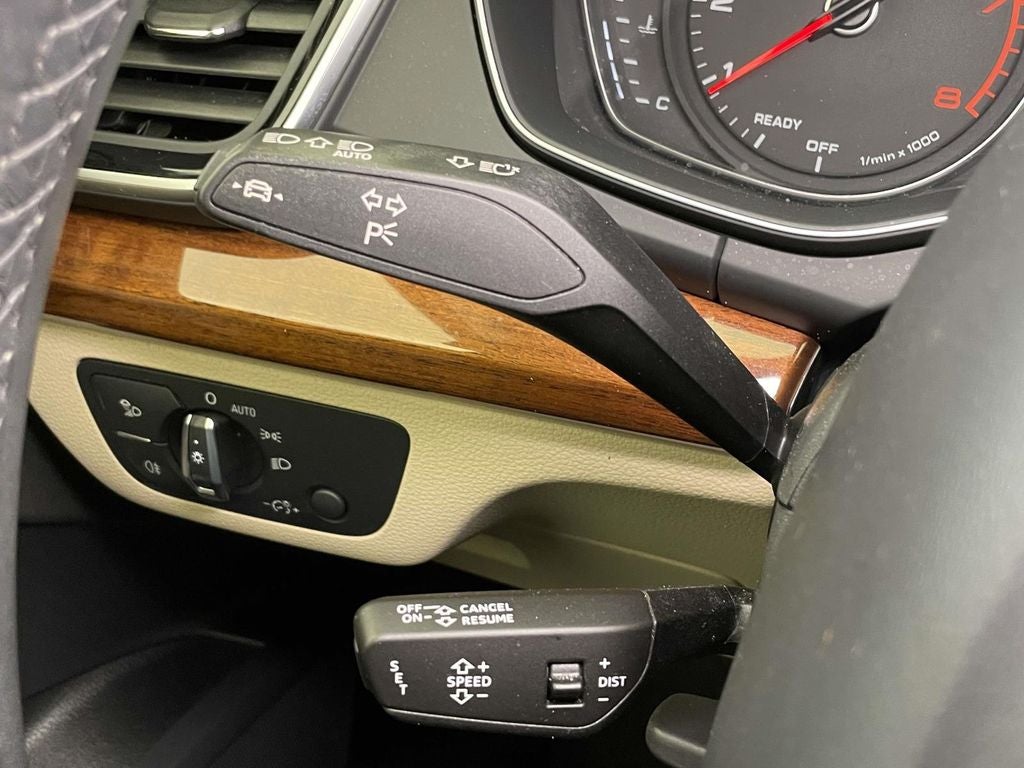 2023 Audi Q5 45 S line Premium quattro