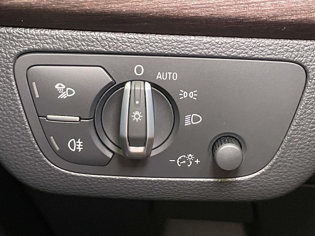 2022 Audi Q5 45 S line Premium quattro