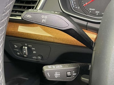 2023 Audi Q5 45 S line Premium quattro