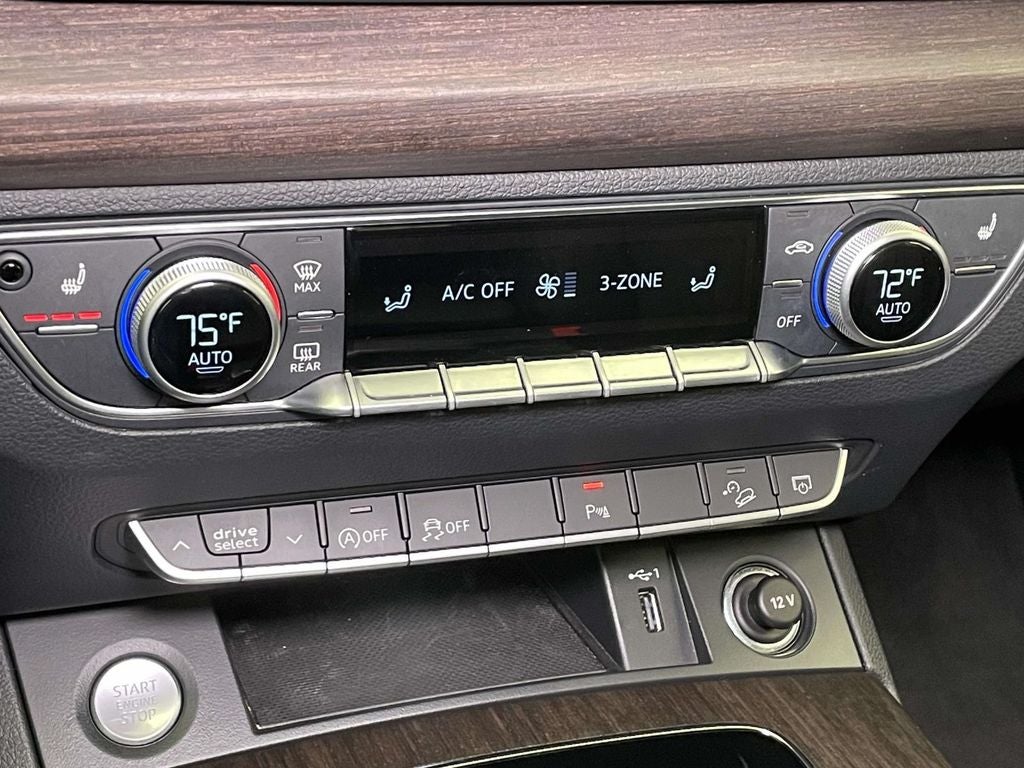 2023 Audi Q5 45 S line Premium quattro