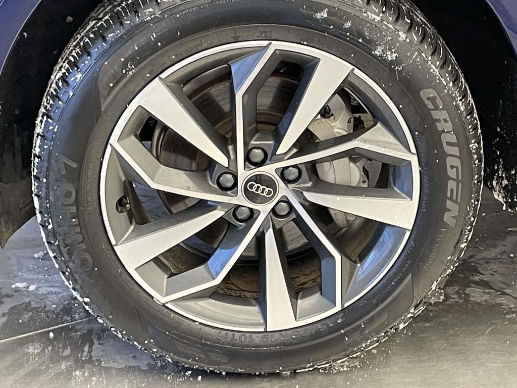 2023 Audi Q5 45 S line Premium quattro