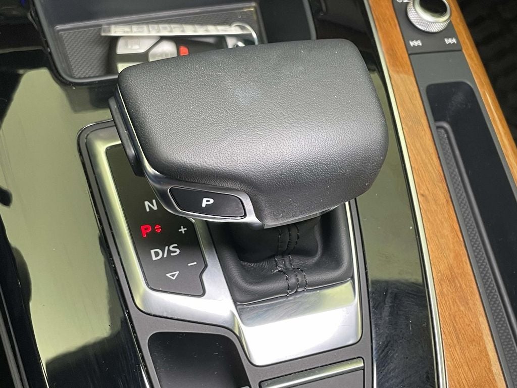 2023 Audi Q5 45 S line Premium quattro