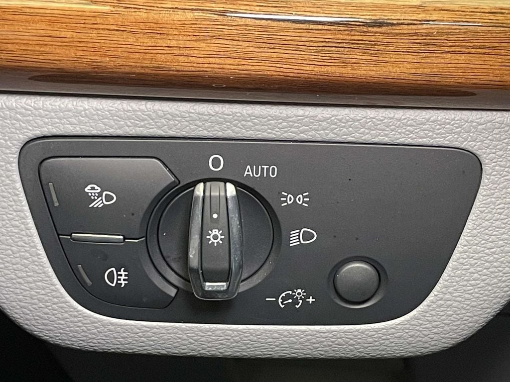 2023 Audi Q5 45 S line Premium quattro