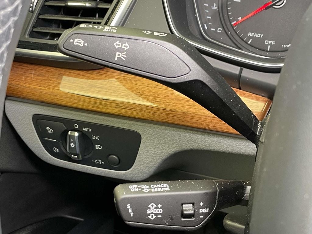 2023 Audi Q5 45 S line Premium quattro