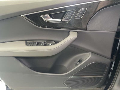 2025 Audi Q7 45 Premium Plus quattro