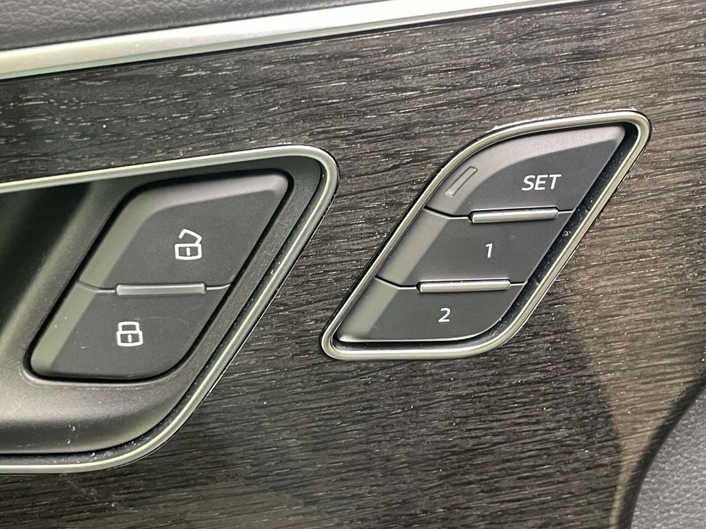 2025 Audi Q7 45 Premium Plus quattro