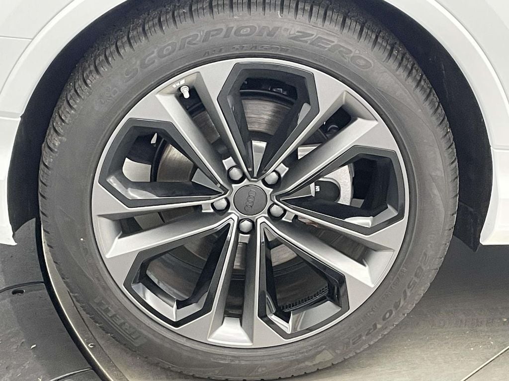 2026 Audi Q7 55 Premium Plus quattro