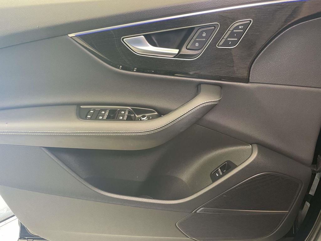 2025 Audi Q7 55 Premium Plus quattro