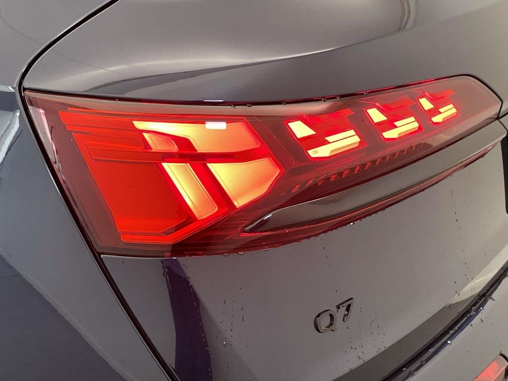 2026 Audi Q7 Base