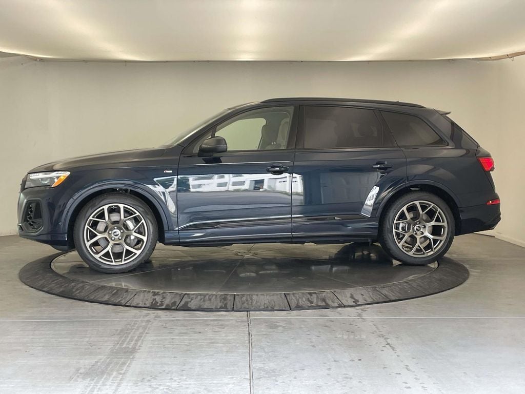 2026 Audi Q7 Base