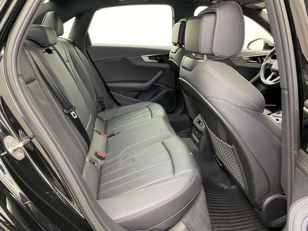 2023 Audi A4 45 S line Premium Plus quattro