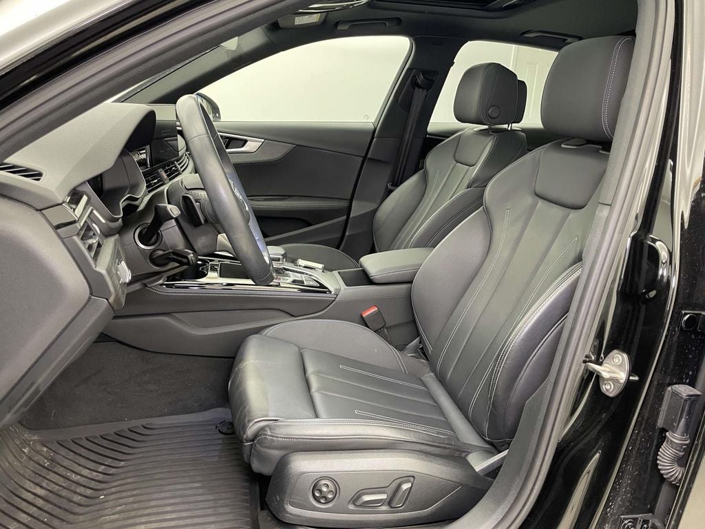 2023 Audi A4 45 S line Premium Plus quattro