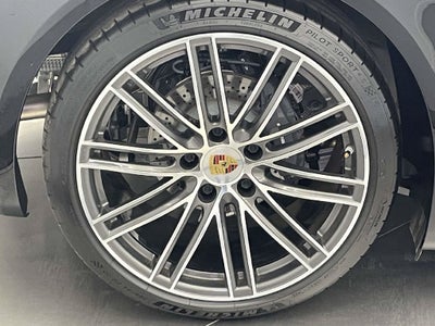 2022 Porsche 718 Cayman Base