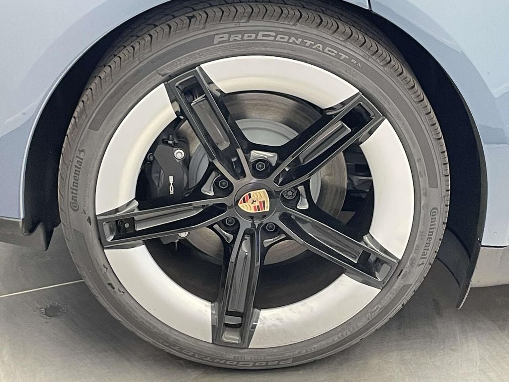 2025 Porsche Taycan 4