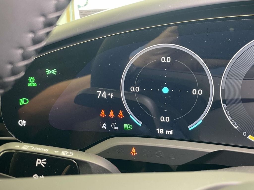 2025 Porsche Taycan 4