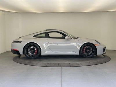 2024 Porsche 911 Carrera GTS