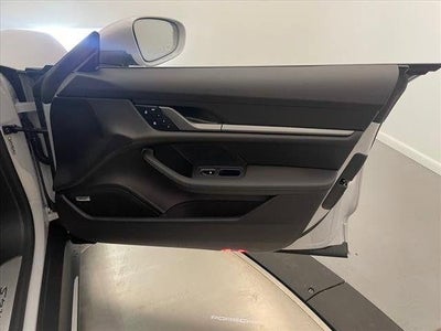 2025 Porsche Taycan 4S