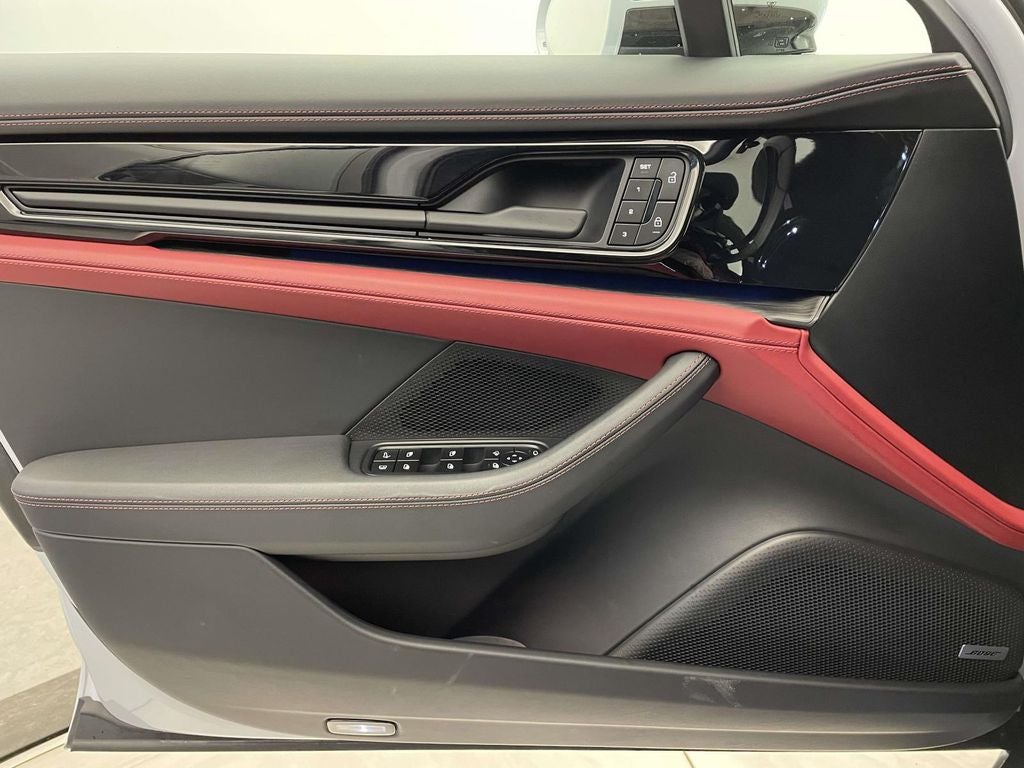 2025 Porsche Panamera E-Hybrid 4S