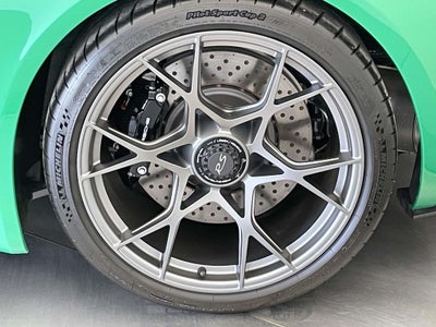 2025 Porsche 718 Cayman GT4 RS