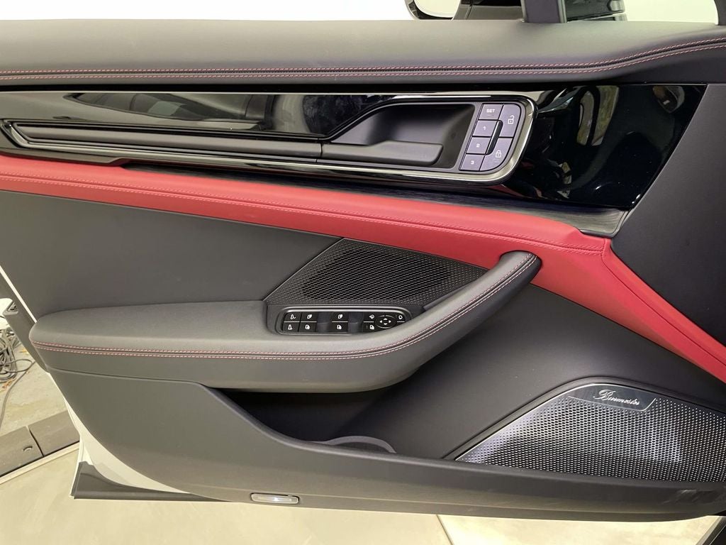 2026 Porsche Panamera GTS