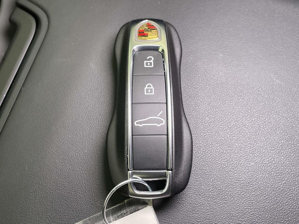 2026 Porsche Panamera GTS