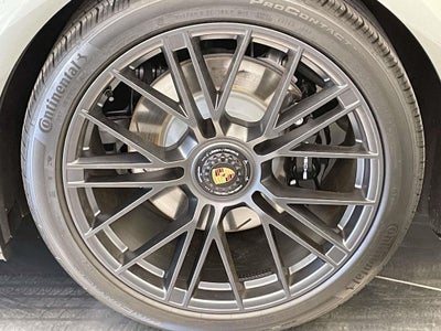 2025 Porsche Panamera GTS