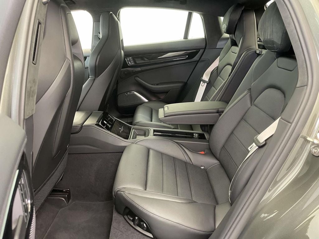 2025 Porsche Panamera GTS