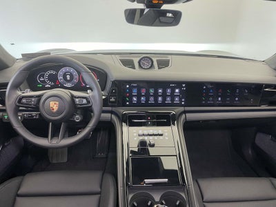 2025 Porsche Panamera GTS