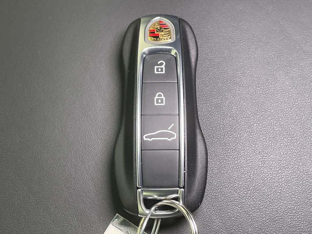 2025 Porsche Panamera GTS