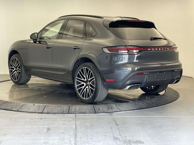 2023 Porsche Panamera 4