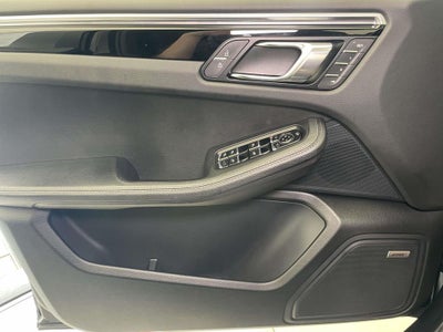 2023 Porsche Panamera 4