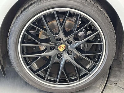 2023 Porsche Panamera 4 Platinum Edition