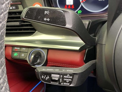 2023 Porsche Panamera 4 Platinum Edition