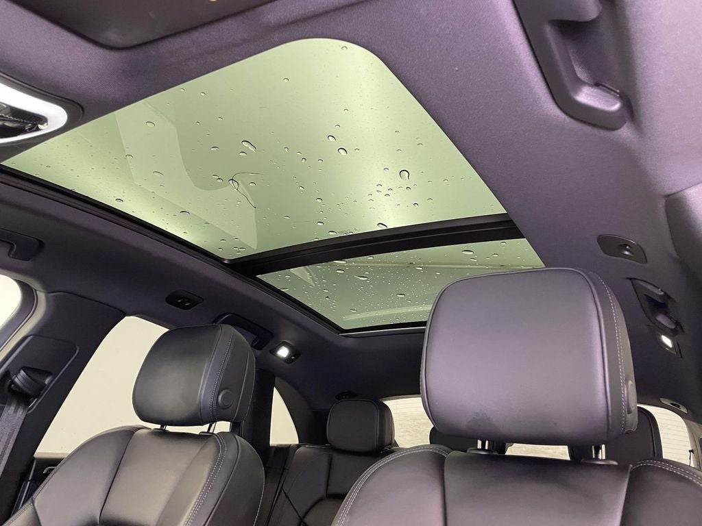 2022 Porsche Macan Base