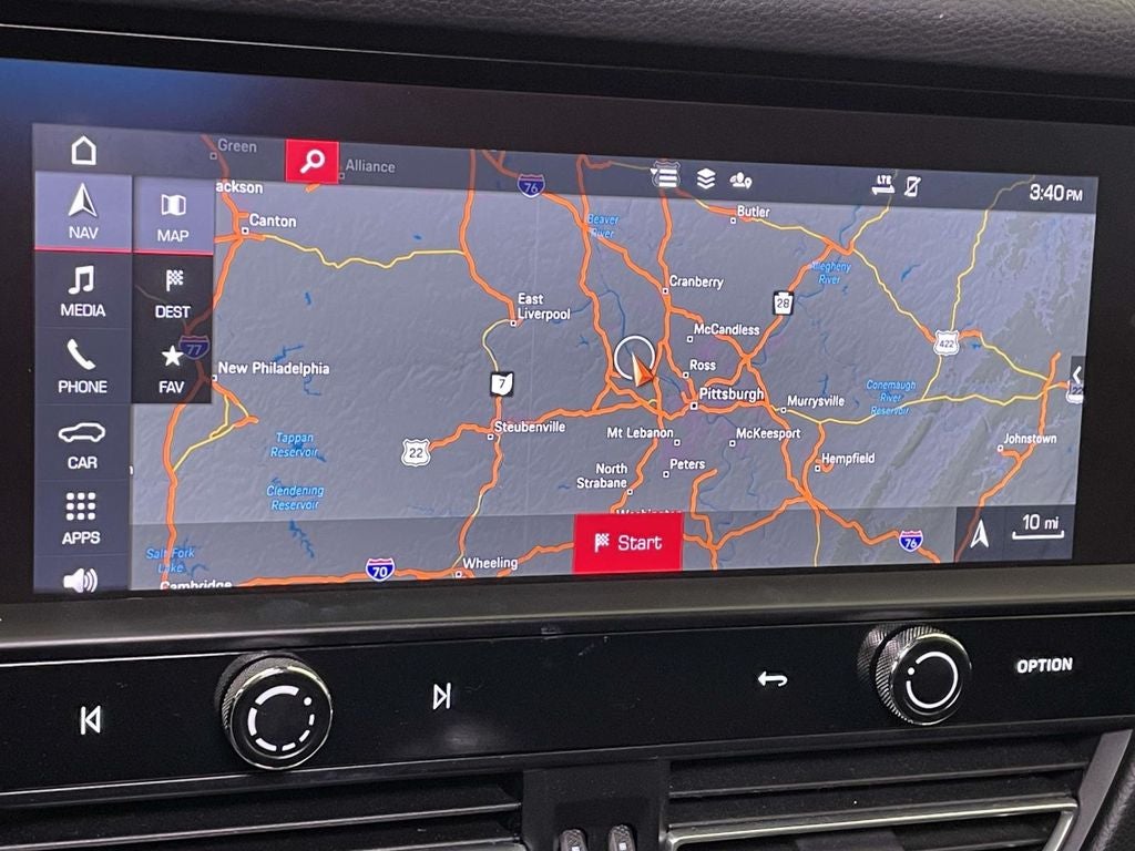 2022 Porsche Macan Base