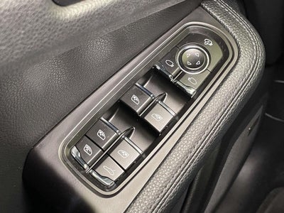 2022 Porsche Macan Base