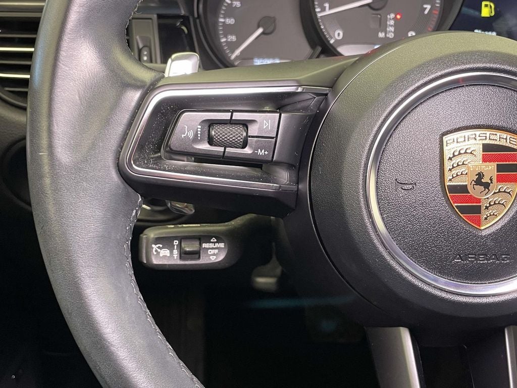 2022 Porsche Macan Base