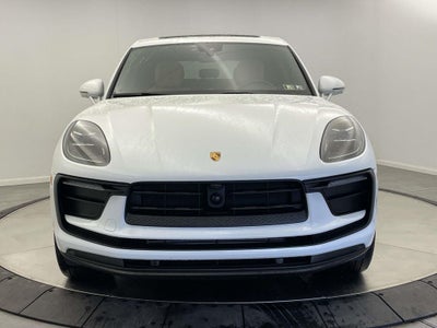 2025 Porsche Macan Base