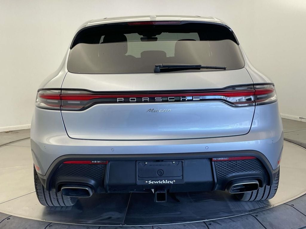 2025 Porsche Macan Base