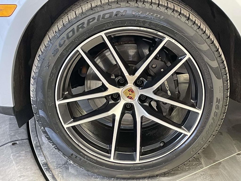 2022 Porsche Macan Base