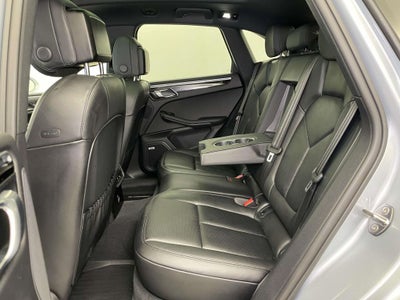 2022 Porsche Macan Base