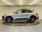 2022 Porsche Macan Base