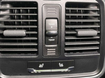 2022 Porsche Macan Base