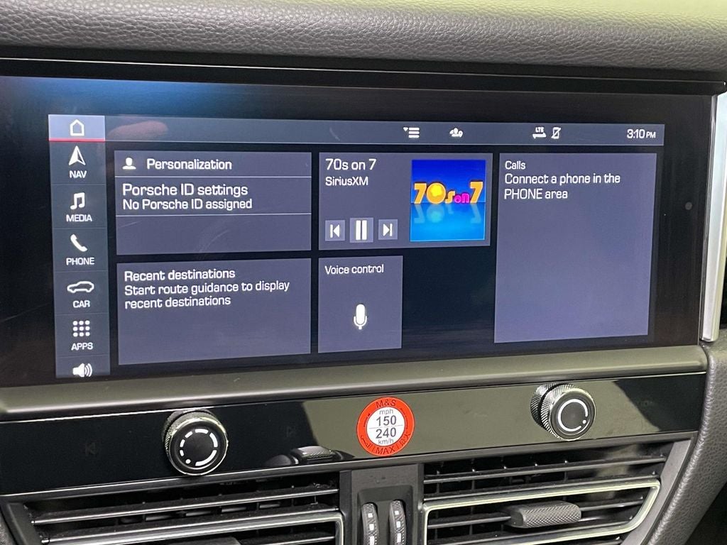 2022 Porsche Macan Base