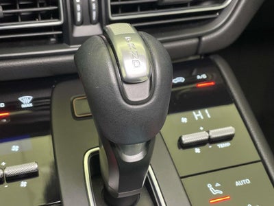 2022 Porsche Macan Base