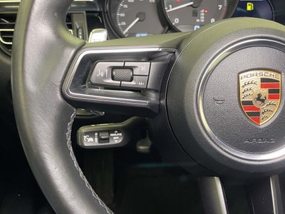 2022 Porsche Macan Base